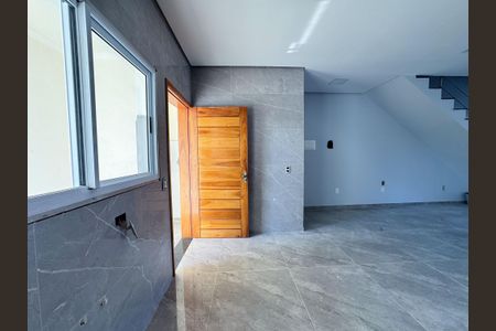 Casa à venda com 152m², 3 quartos e 2 vagas Casa à venda com 152m², 3 quartos e 2 vagasCozinha