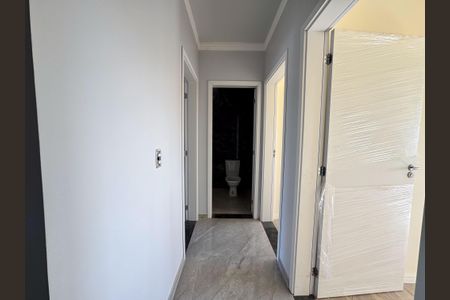 Casa à venda com 152m², 3 quartos e 2 vagas Casa à venda com 152m², 3 quartos e 2 vagasCorredor