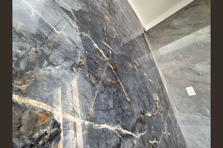 Casa à venda com 152m², 3 quartos e 2 vagas Casa à venda com 152m², 3 quartos e 2 vagasBanheiro Corredor