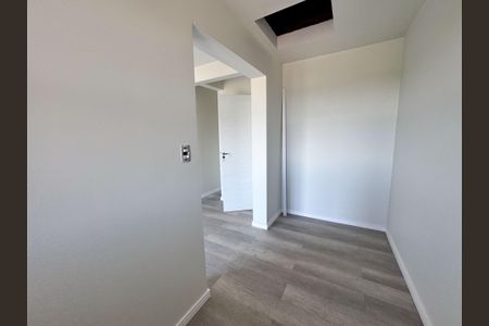 Casa à venda com 129m², 3 quartos e 2 vagas Casa à venda com 129m², 3 quartos e 2 vagasQuarto