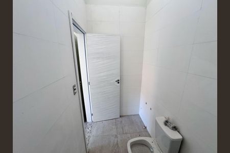 Casa à venda com 129m², 3 quartos e 2 vagas Casa à venda com 129m², 3 quartos e 2 vagasSuíte 2 Banheiro
