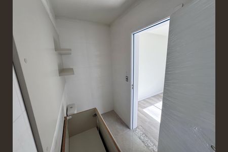 Casa à venda com 129m², 3 quartos e 2 vagas Casa à venda com 129m², 3 quartos e 2 vagasBanheiro Suíte 2