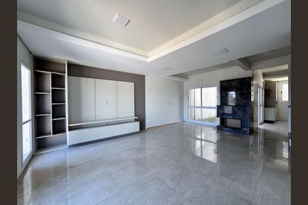 Casa à venda com 129m², 3 quartos e 2 vagas Casa à venda com 129m², 3 quartos e 2 vagasÁrea comum