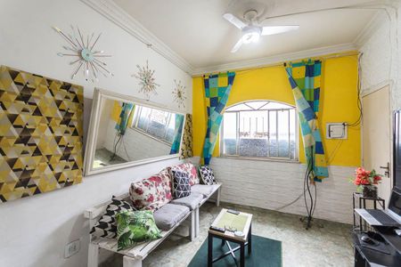 Casa à venda com 60m², 2 quartos e 1 vagaSala