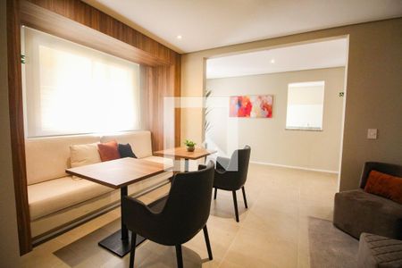 Apartamento à venda com 28m², 1 quarto e sem vaga Apartamento à venda com 28m², 1 quarto e sem vagaÁrea comum - Salão de festas