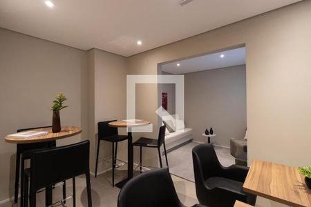 Apartamento à venda com 28m², 1 quarto e sem vaga Apartamento à venda com 28m², 1 quarto e sem vagaÁrea comum - Salão de festas