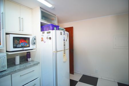 Casa à venda com 313m², 4 quartos e 4 vagasCozinha