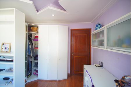 Casa à venda com 313m², 4 quartos e 4 vagasQuarto 3