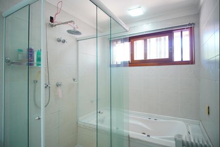 Casa à venda com 313m², 4 quartos e 4 vagasBanheiro da Suíte