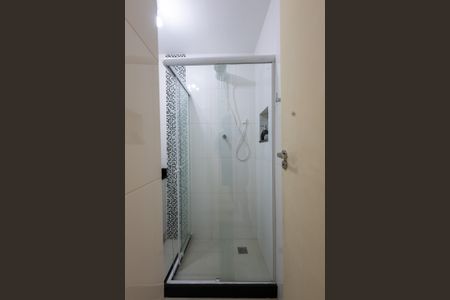 Apartamento à venda com 70m², 2 quartos e 1 vaga Apartamento à venda com 70m², 2 quartos e 1 vagaBanheiro Social