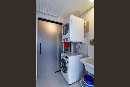 Apartamento à venda com 74m², 2 quartos e 2 vagas Apartamento à venda com 74m², 2 quartos e 2 vagasÁrea de Serviço