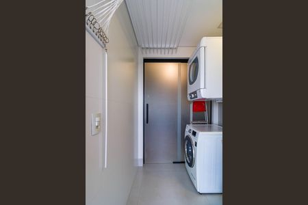Apartamento à venda com 74m², 2 quartos e 2 vagas Apartamento à venda com 74m², 2 quartos e 2 vagasÁrea de Serviço