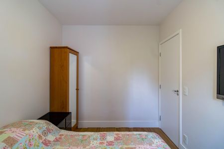 Apartamento à venda com 74m², 2 quartos e 2 vagas Apartamento à venda com 74m², 2 quartos e 2 vagasQuarto