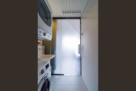 Apartamento à venda com 74m², 2 quartos e 2 vagas Apartamento à venda com 74m², 2 quartos e 2 vagasÁrea de Serviço