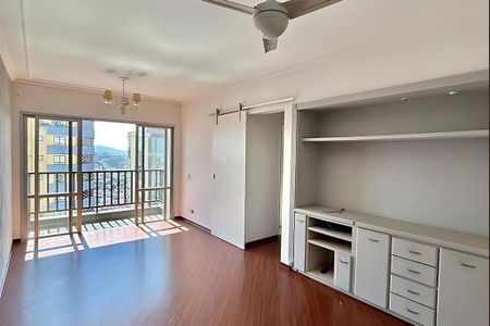 Apartamento à venda com 68m², 2 quartos e 1 vagaFoto 01
