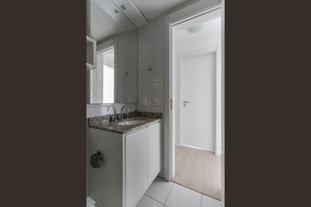 Apartamento à venda com 68m², 2 quartos e 1 vaga Apartamento à venda com 68m², 2 quartos e 1 vagaBanheiro Social