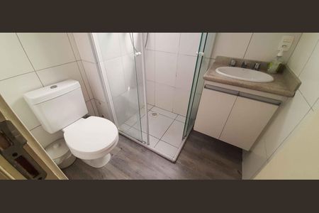 Apartamento à venda com 71m², 2 quartos e 2 vagas Apartamento à venda com 71m², 2 quartos e 2 vagasBanheiro da Suíte