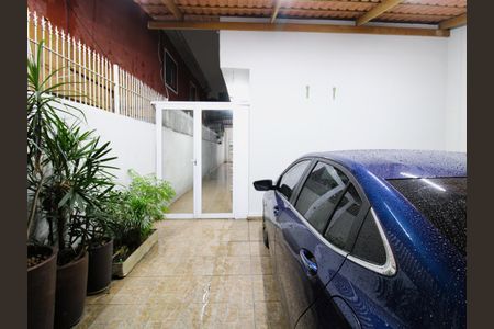 Casa à venda com 65m², 2 quartos e 2 vagasGaragem