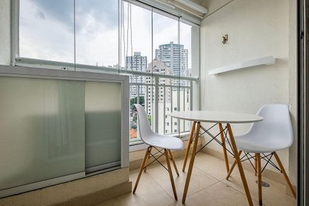 Studio à venda com 30m², 1 quarto e 1 vaga Studio à venda com 30m², 1 quarto e 1 vagaStudio - Varanda