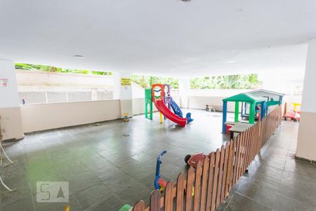 Apartamento para alugar com 140m², 2 quartos e 3 vagasÁrea comum - Playground