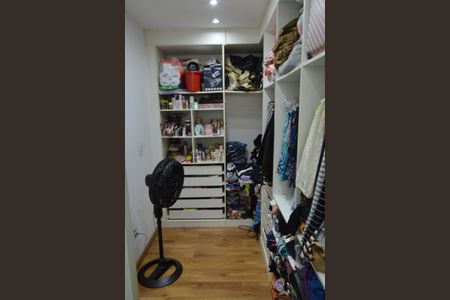 Apartamento para alugar com 140m², 2 quartos e 3 vagasCloset da Suíte