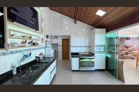 Apartamento à venda com 160m², 3 quartos e 2 vagas Apartamento à venda com 160m², 3 quartos e 2 vagasCobertura