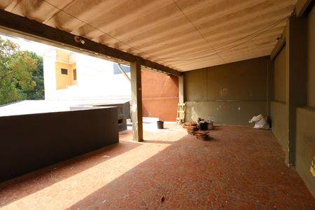 Casa à venda com 150m², 3 quartos e 5 vagasTerraço