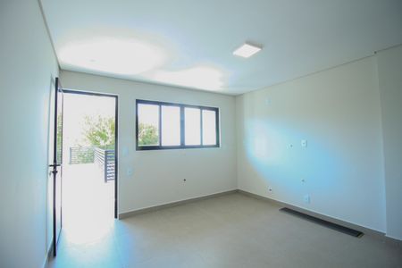 Casa à venda com 196m², 3 quartos e 2 vagas Casa à venda com 196m², 3 quartos e 2 vagasCozinha