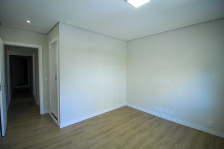 Casa à venda com 196m², 3 quartos e 2 vagas Casa à venda com 196m², 3 quartos e 2 vagasSuíte