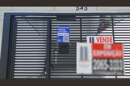 Casa à venda com 196m², 3 quartos e 2 vagas Casa à venda com 196m², 3 quartos e 2 vagasPlaquinha