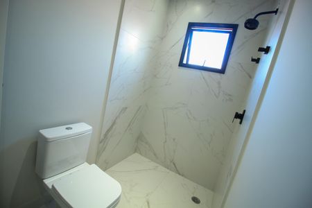 Casa à venda com 196m², 3 quartos e 2 vagas Casa à venda com 196m², 3 quartos e 2 vagasBanheiro Social