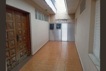 Casa à venda com 185m², 3 quartos e 4 vagas