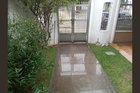 Casa à venda com 185m², 3 quartos e 4 vagas