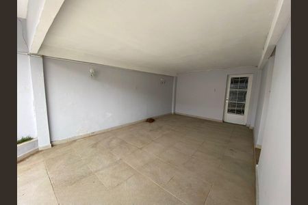 Casa à venda com 200m², 3 quartos e 3 vagas