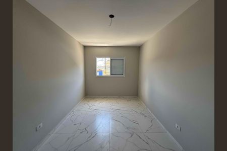 Casa à venda com 90m², 2 quartos e 2 vagas