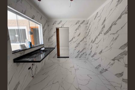 Casa à venda com 90m², 2 quartos e 2 vagas