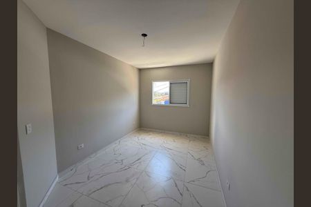 Casa à venda com 90m², 2 quartos e 2 vagas