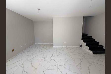 Casa à venda com 90m², 2 quartos e 2 vagas