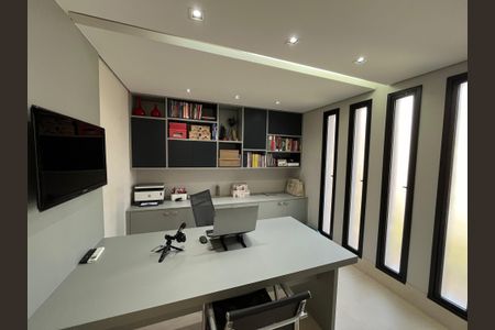 Casa à venda com 500m², 4 quartos e 6 vagas