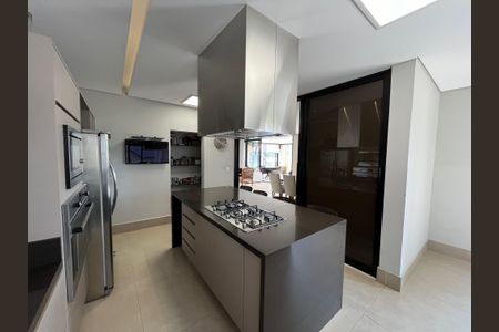 Casa à venda com 500m², 4 quartos e 6 vagas