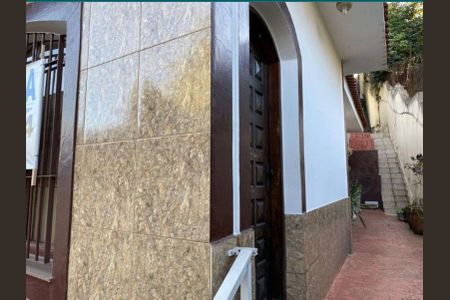 Casa à venda com 234m², 7 quartos e 3 vagas