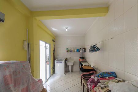 Casa à venda com 240m², 4 quartos e 2 vagasÁrea de Serviço