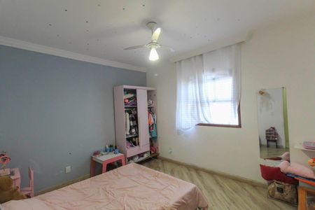 Casa à venda com 240m², 4 quartos e 2 vagasQuarto 1