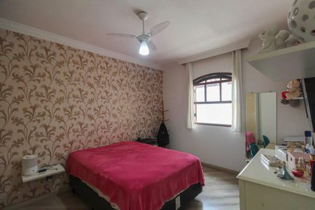 Casa à venda com 240m², 4 quartos e 2 vagasQuarto 2