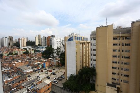 Apartamento à venda com 97m², 3 quartos e 2 vagasVista da Suíte 2