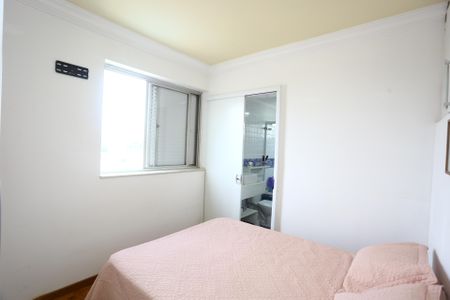 Apartamento à venda com 97m², 3 quartos e 2 vagasSuíte 1