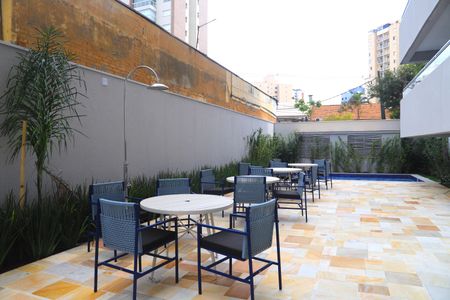 Apartamento à venda com 34m², 1 quarto e sem vagaÁrea comum - Piscina