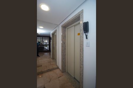 Apartamento à venda com 61m², 2 quartos e 1 vagaHall de entrada