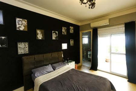 Casa à venda com 447m², 4 quartos e 2 vagas Casa à venda com 447m², 4 quartos e 2 vagasSuíte 3