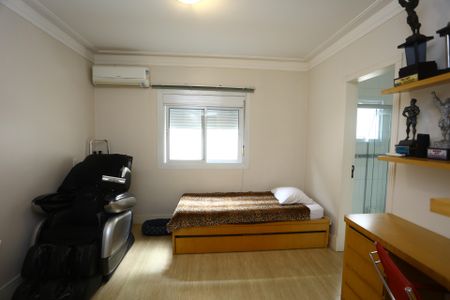 Casa à venda com 447m², 4 quartos e 2 vagas Casa à venda com 447m², 4 quartos e 2 vagasSuíte 2